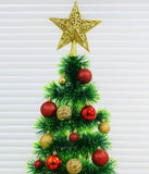 Festão Opaco Verde/Verde 12Cm - 2M