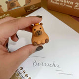 Capivara Fofa Borracha ou Apontador Divertido