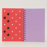 Caderno Pequeno A5 Pautado Silicone Picky Holic Charm 80 Folhas Com 6 Pins Tris