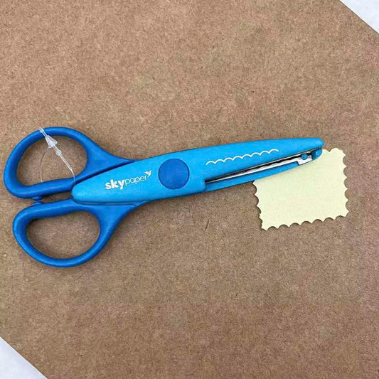 Tesoura Escolar de Picotar 13cm SkyPaper