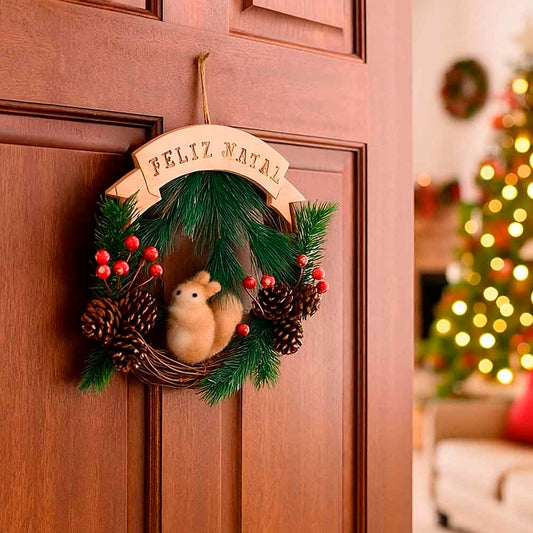 Guirlanda De Natal Cipo Decorada Com Esquilo